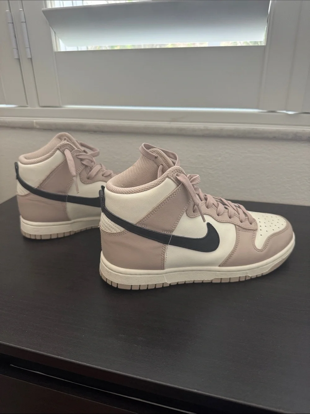 Nike Girl׳s High-Top Sneakers in Light Pink, White & Black